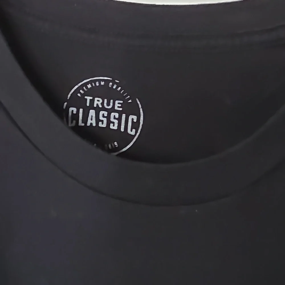 True Classic Black Short Sleeve Tee - Size L - Picture 2 of 4